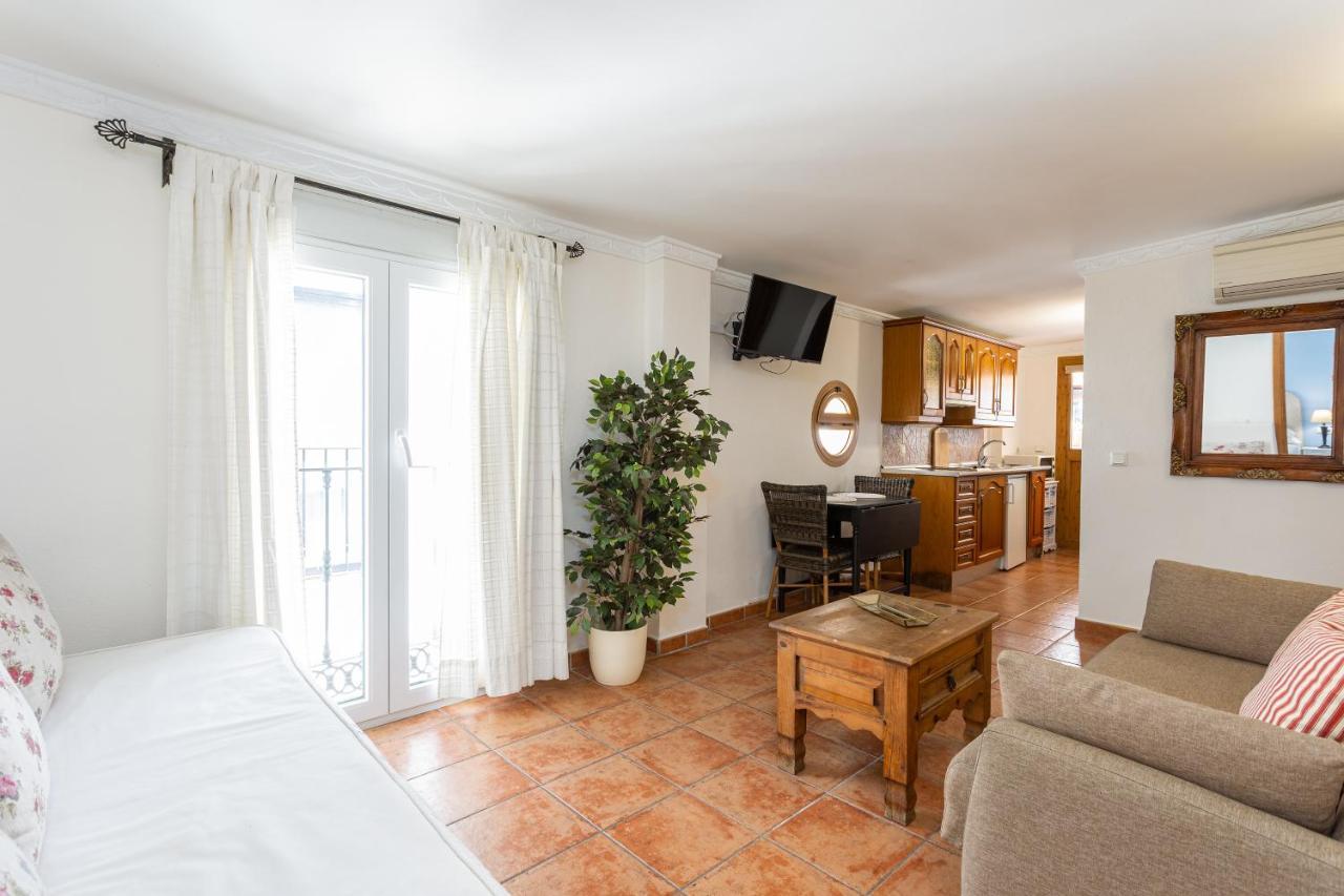 Apartahotel Puerta De Aduares