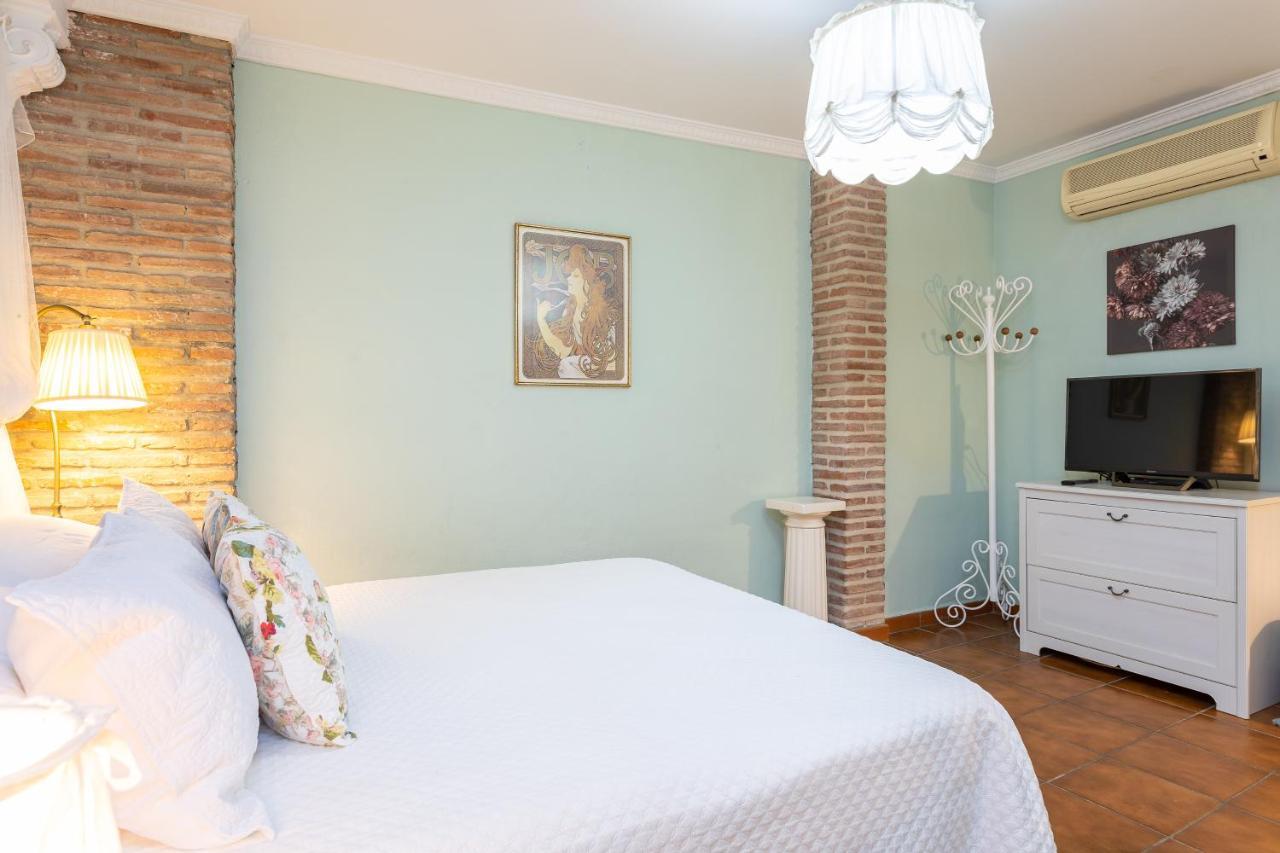 Apartahotel Puerta De Aduares