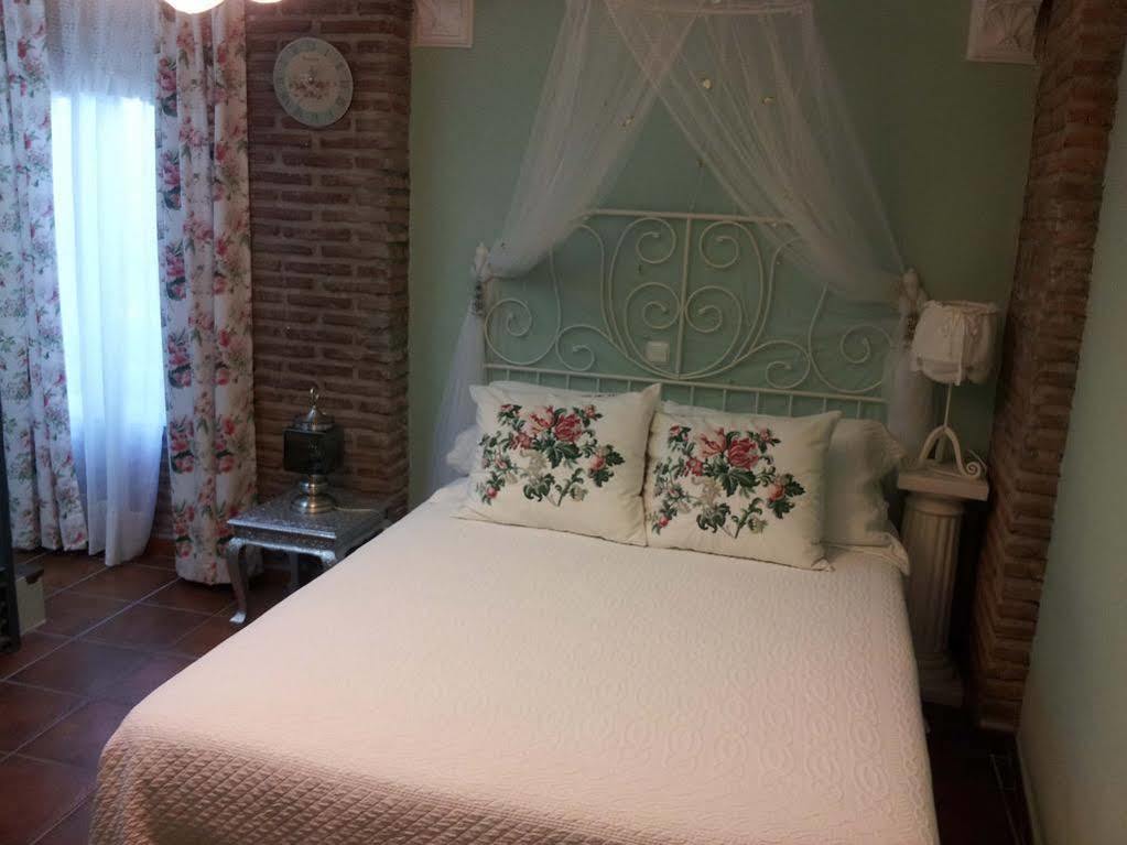 Apartahotel Puerta De Aduares 2*